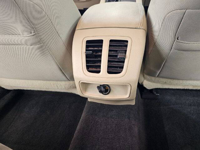 2017 Ford Taurus SEL