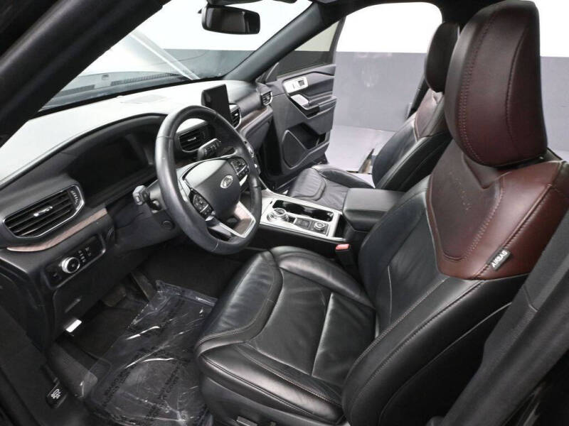2023 Ford Explorer Platinum
