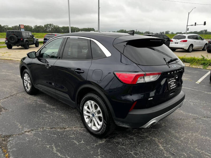 2021 Ford Escape SE