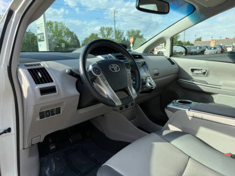 2017 Toyota Prius v