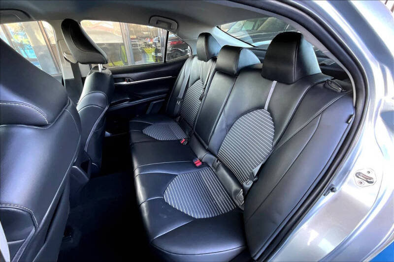 2023 Toyota Camry SE