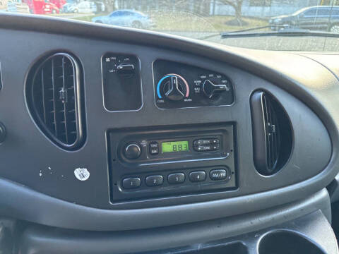 2008 Ford E-Series E-250