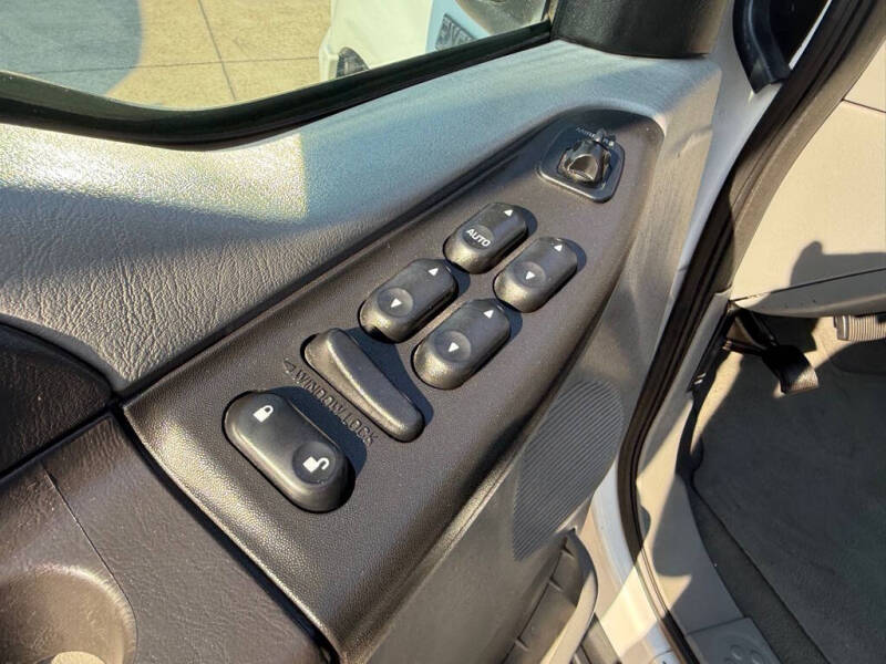 2005 Ford Excursion XLT