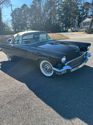 1957 Ford Thunderbird