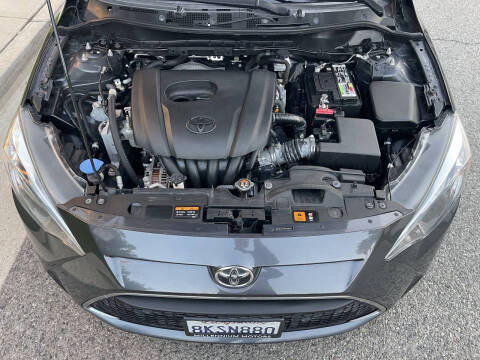 2019 Toyota Yaris XLE