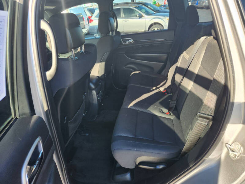 2018 Jeep Grand Cherokee Laredo E