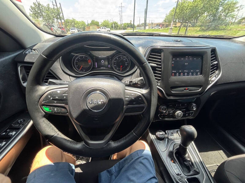 2019 Jeep Cherokee Latitude