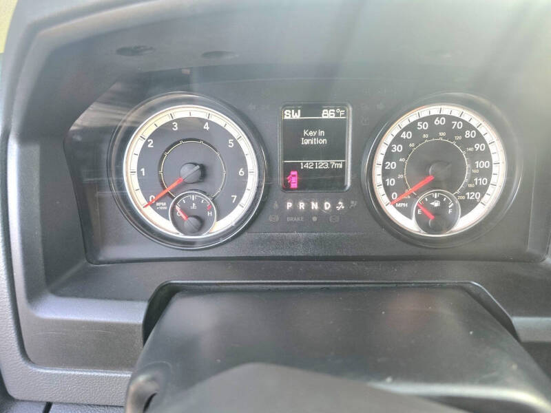 2016 RAM 1500 SLT