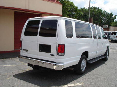 2008 Ford E-Series E-350 SD XLT