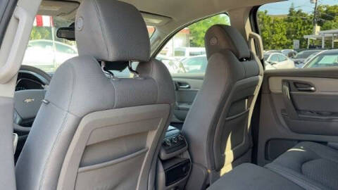 2017 Chevrolet Traverse LS