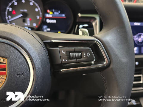 2025 Porsche Macan S