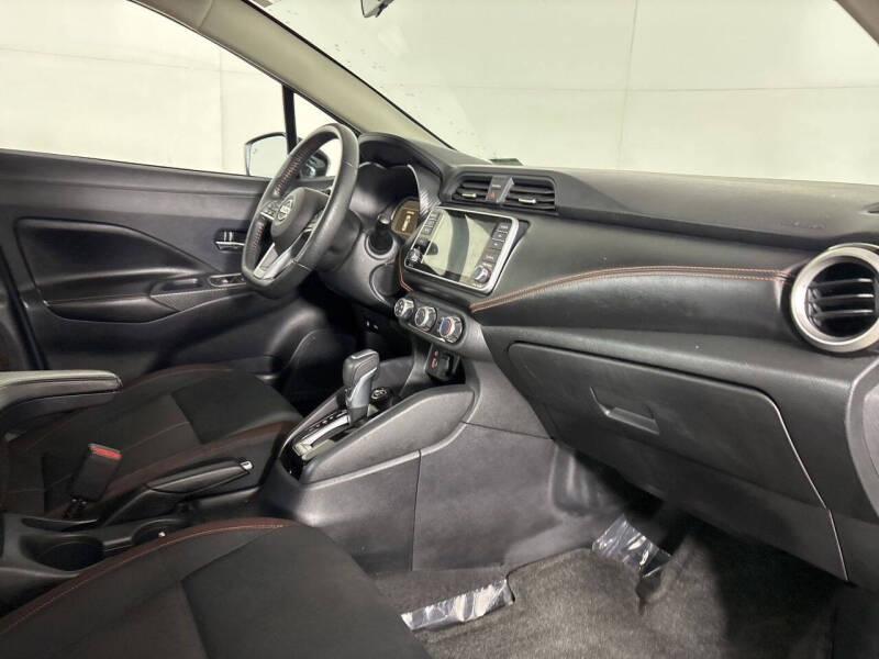 2021 Nissan Versa SR