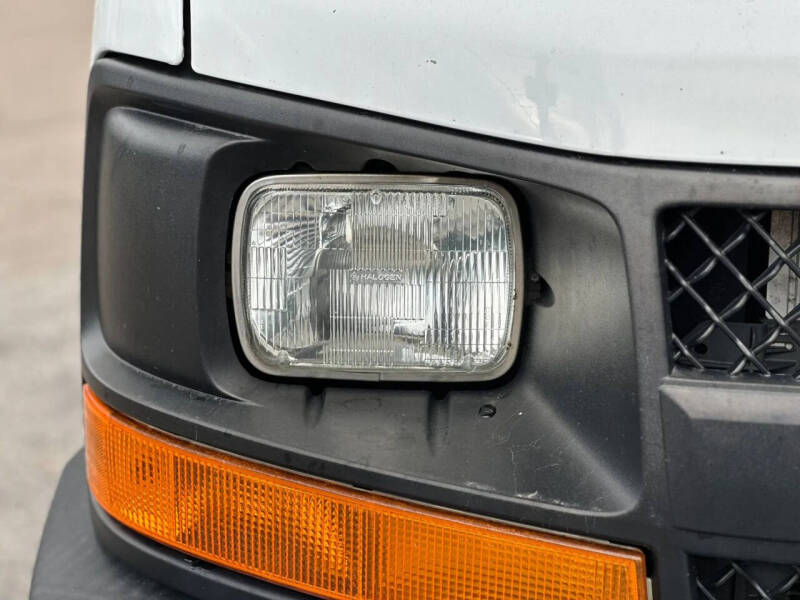 2017 Chevrolet Express 2500