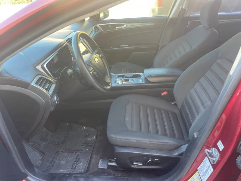 2019 Ford Fusion SE