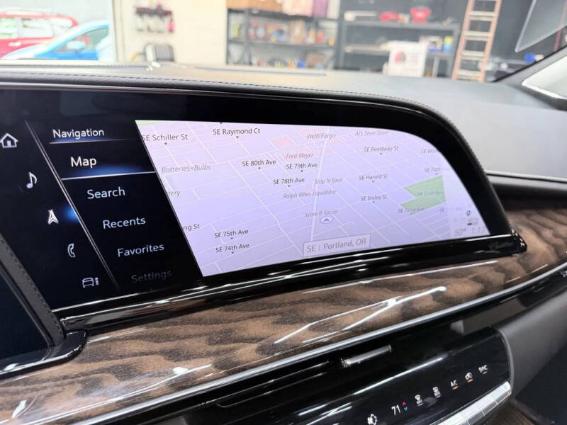 2022 Cadillac Escalade ESV Sport Platinum