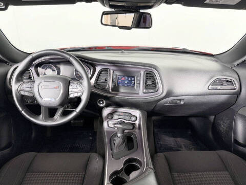 2015 Dodge Challenger SXT