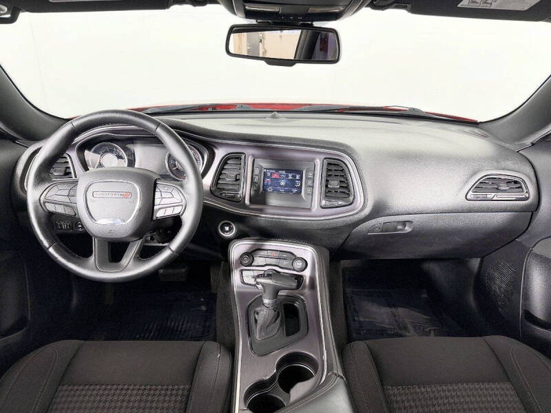 2015 Dodge Challenger SXT