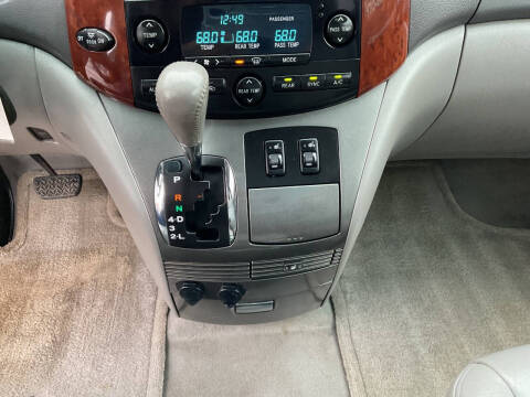 2004 Toyota Sienna XLE 7 Passenger