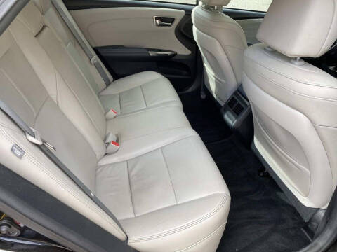 2013 Toyota Avalon Hybrid XLE Premium