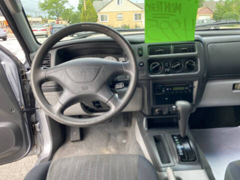 2004 Mitsubishi Montero Sport LS