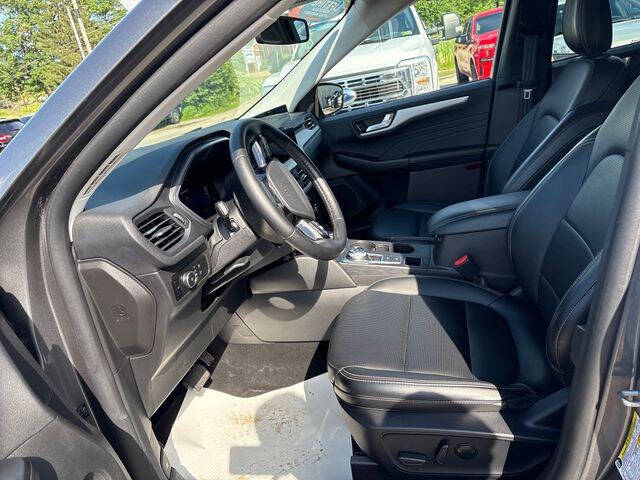 2025 Ford Escape Platinum