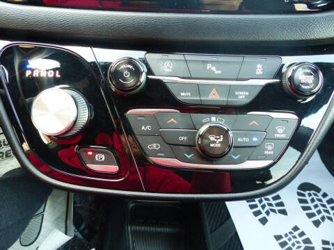 2018 Chrysler Pacifica Touring L