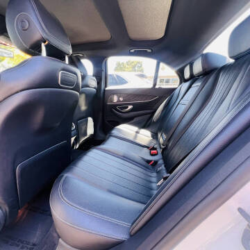 2019 Mercedes-Benz E-Class E 300