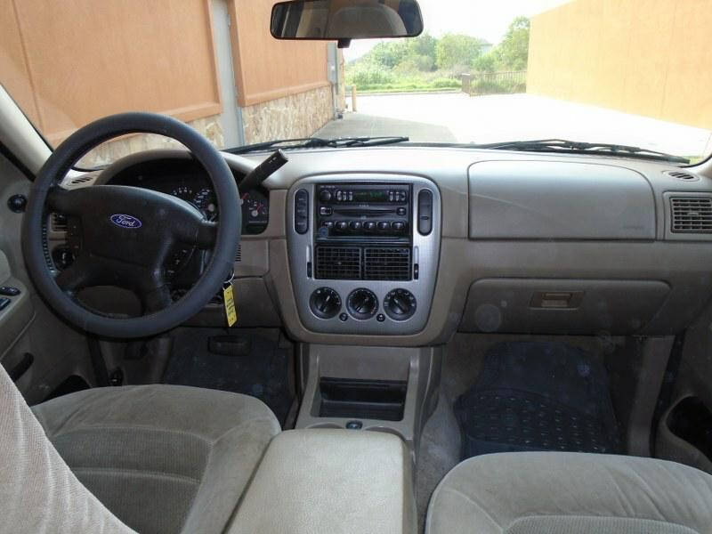 2005 Ford Explorer XLT