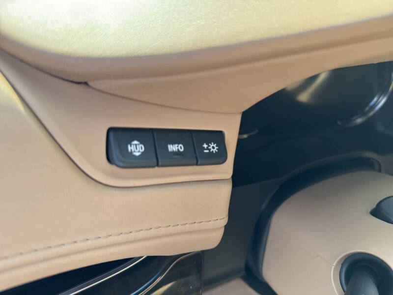 2020 Cadillac Escalade Platinum