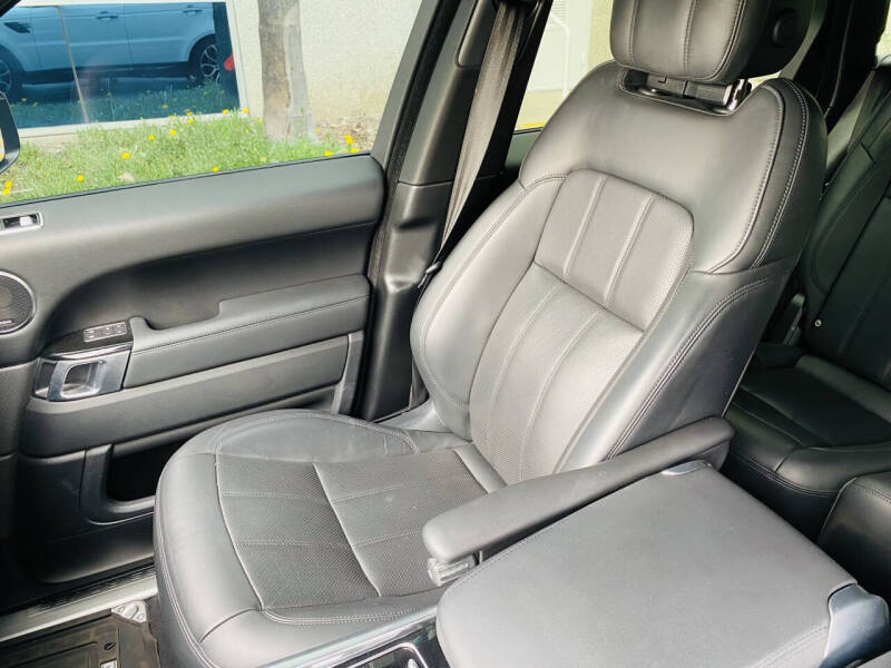 2021 Land Rover Range Rover Sport HSE Silver Edition