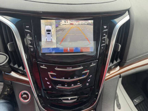 2019 Cadillac Escalade ESV Luxury