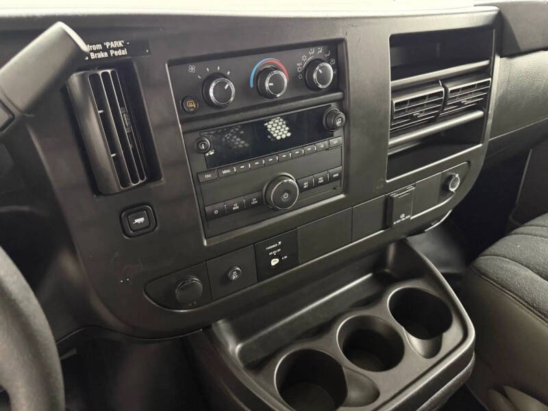 2021 Chevrolet Express 2500