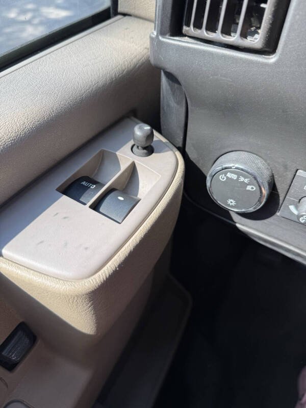 2021 Chevrolet Express 2500