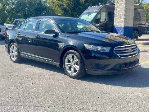 2015 Ford Taurus SE
