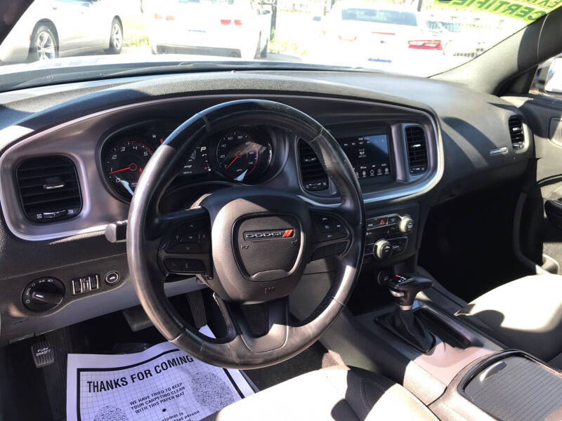 2019 Dodge Charger SXT