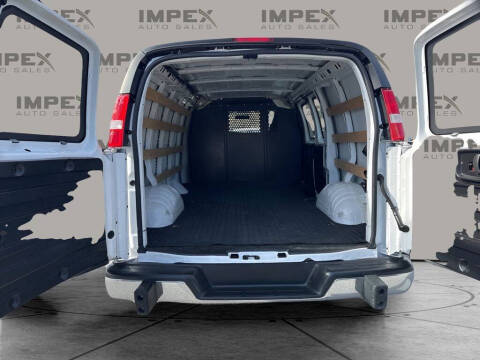 2023 Chevrolet Express 2500