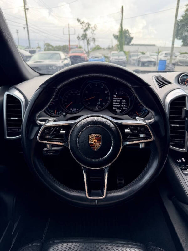 2015 Porsche Cayenne S