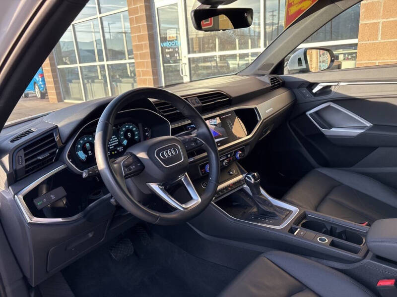 2024 Audi Q3 quattro S line Premium 45 TFSI