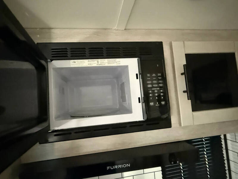2023 Crossroads RV Sunset Trail Super Lite