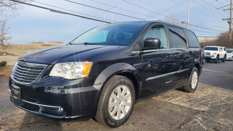 2014 Chrysler Town and Country for sale at Luxury Imports Auto Sales and Service in Rolling Meadows IL