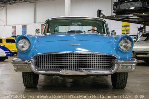 1957 Ford Thunderbird