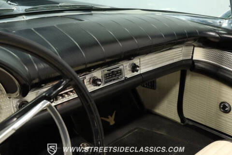 1957 Ford Thunderbird