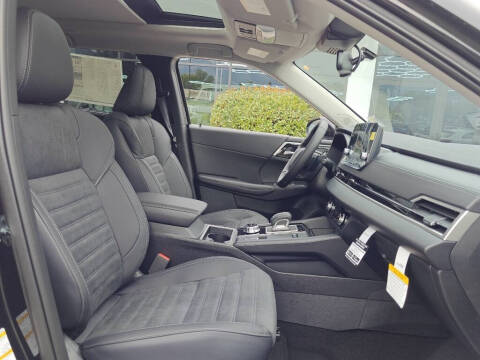 2025 Mitsubishi Outlander PHEV SE