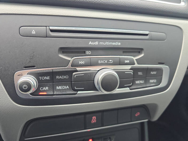 2017 Audi Q3 2.0T Premium