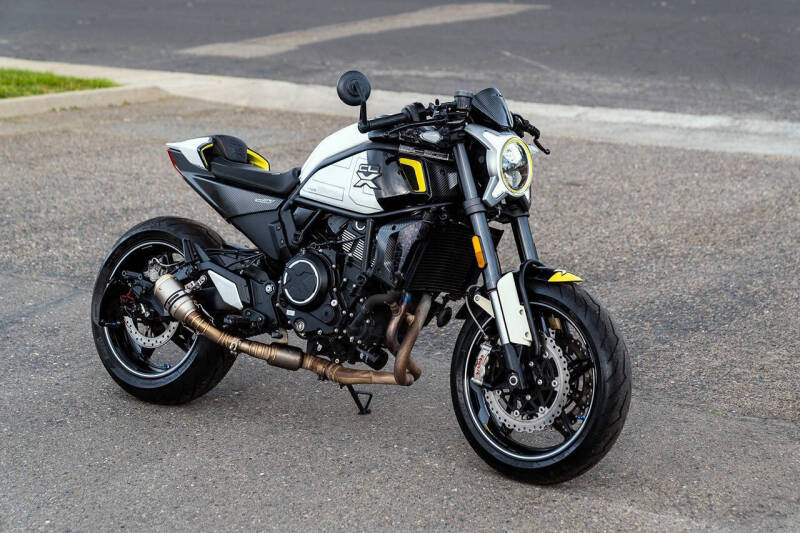 2022 CFMoto 700CL-X Sport