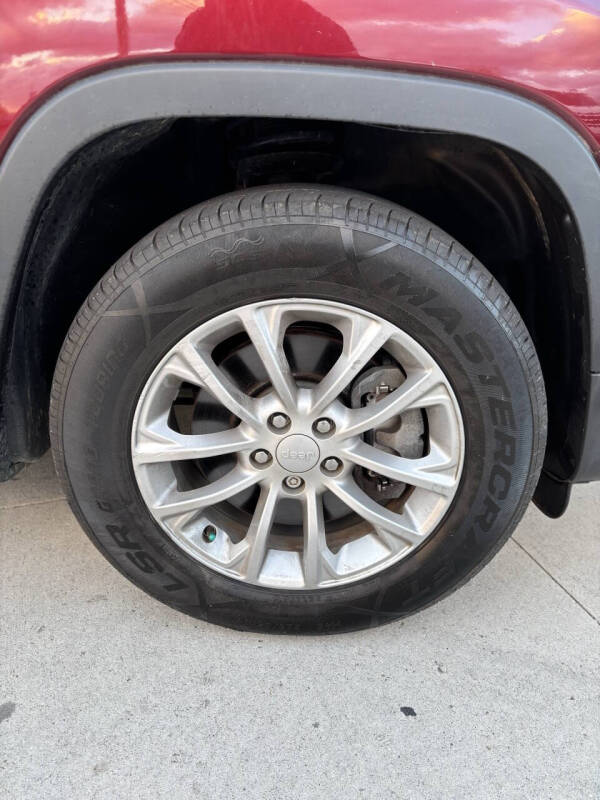 2019 Jeep Cherokee Latitude