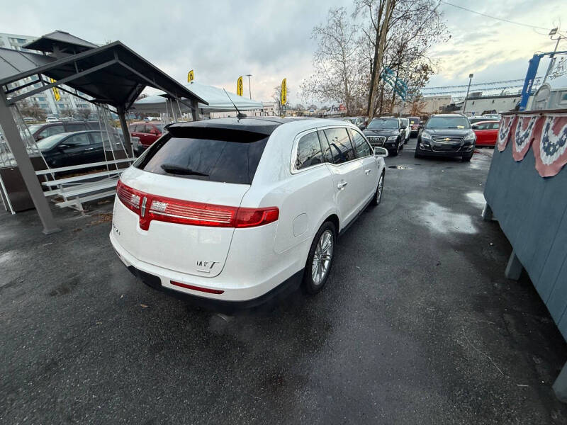 2015 Lincoln MKT EcoBoost