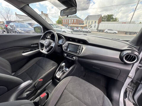 2020 Nissan Kicks SV