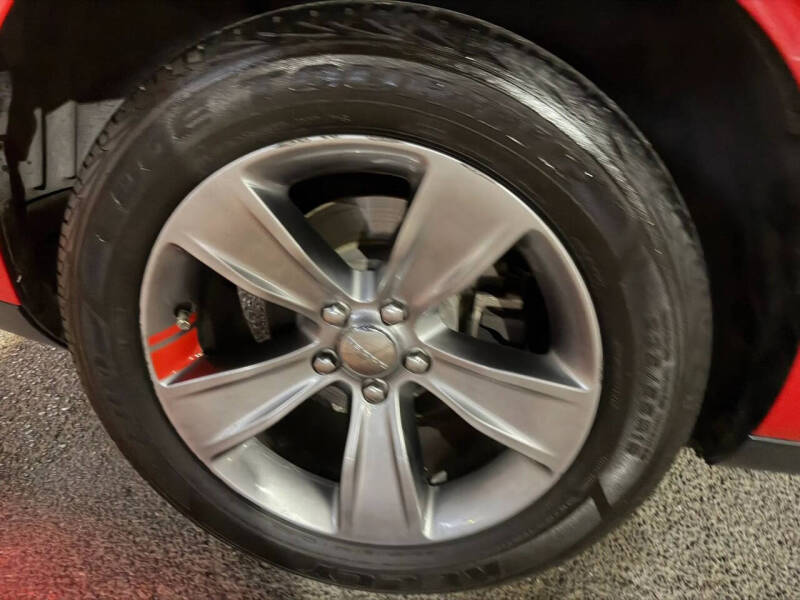2015 Dodge Challenger SXT