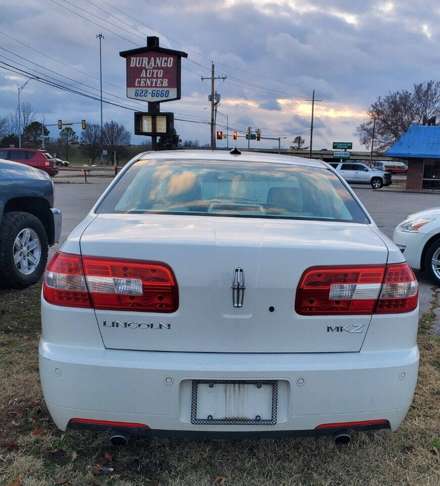 2008 Lincoln MKZ for sale at DURANGO AUTO CENTER LLC in Tulsa, OK